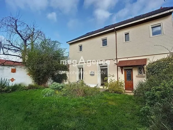 Maison atypique, secteur calme et recherché : la Sainterie