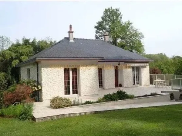 Réf. annonce : 9939.M - VIAGER OCCUPE - PORT BRILLET (53)