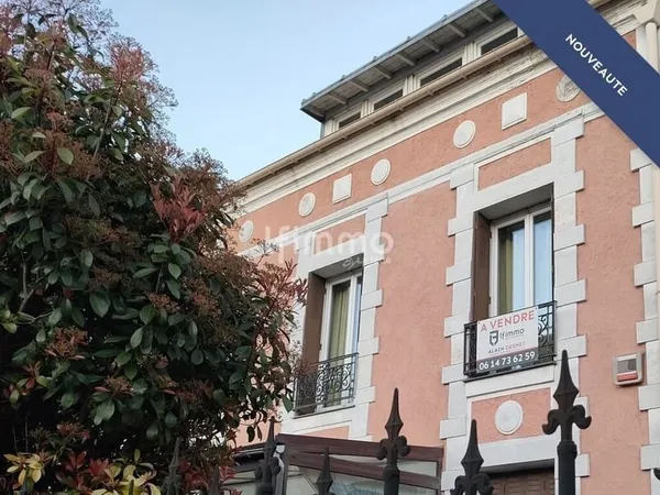 Maison 7 pièces -145 m² habitables - Terrain de 595 m²