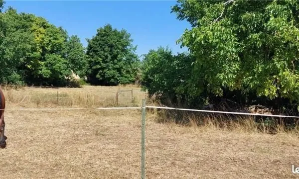 Terrain 3979 m² LA CELLE SOUS CHANTEMERLE