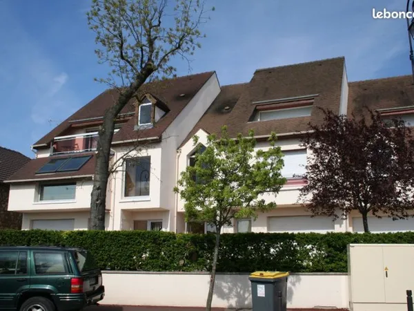 2/3 pièces, quartier Mairie d'Antony, grande terrasse et vue imprenable (coup de coeur assuré)