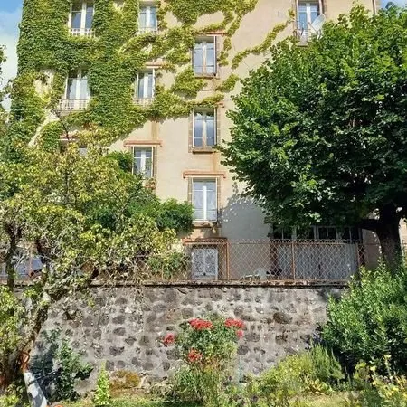Maison 308 m² Vic-sur-Cère