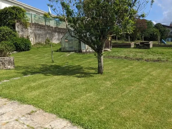 Terrain 605 m²