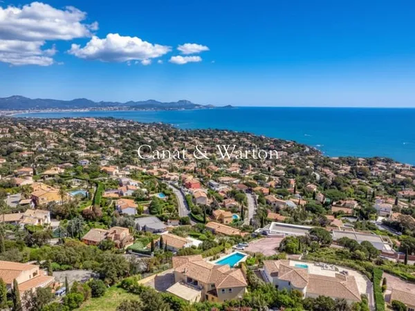 PROPRIÉTÉ D'EXCEPTION AVEC VUE MER PANORAMIQUE