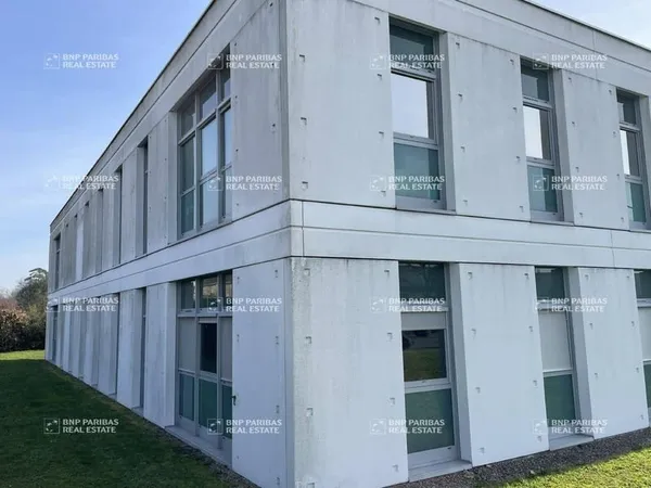 Bureaux 529 m²