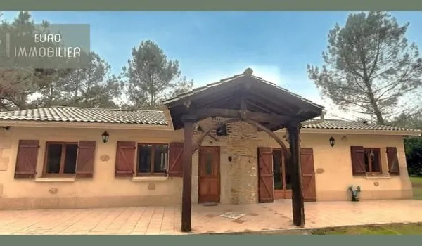 Maison contemporaine de 2012 - 2 hectares(ha) - GRIGNOLS (33) -