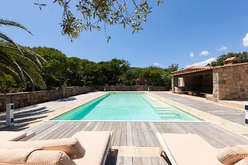Maison 250 m²
