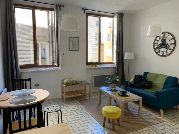 T2 MEUBLE - LYON 1