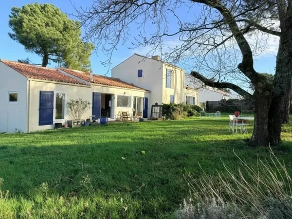 Villa 5 pièces 158 m²