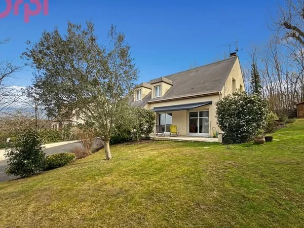 Maison 7 pièces 150 m²