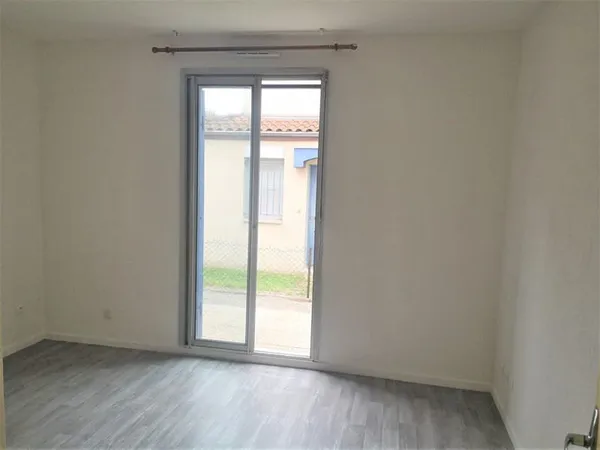 APPARTEMENT TYPE 1 AVEC TERRASSE ET PARKING COUVERT TOULOUSE METRO RANGUEIL