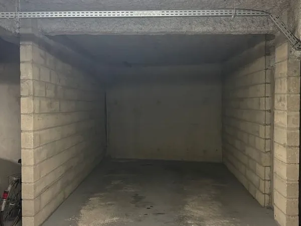 Parking 15 m²