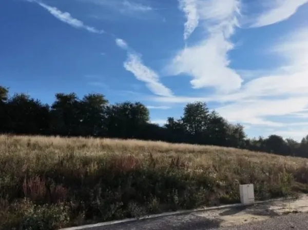 Terrain 486 m²