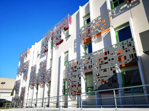 A LOUER 1150m2 divisibles BUREAUX MARSEILLE 14