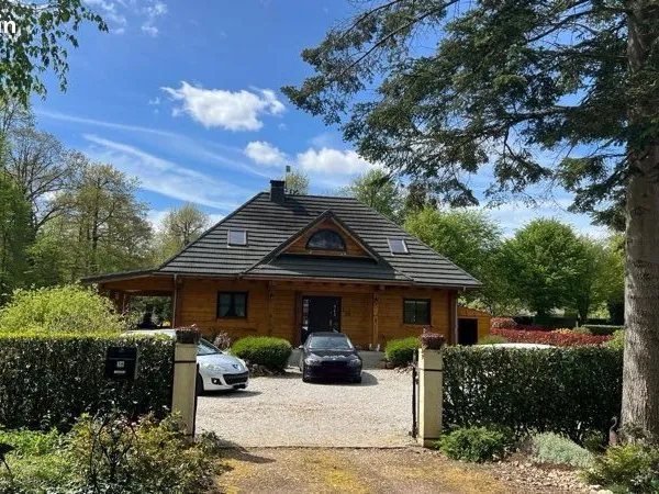 Maison en bois 140m2 + maison d'amis 25 m2