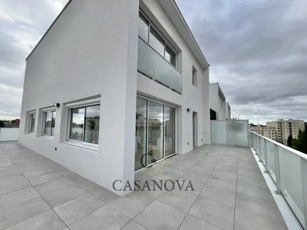 Appartement 3 pièces 115 m²