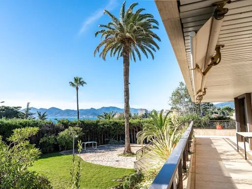 Appartement 6 pièces 271 m²