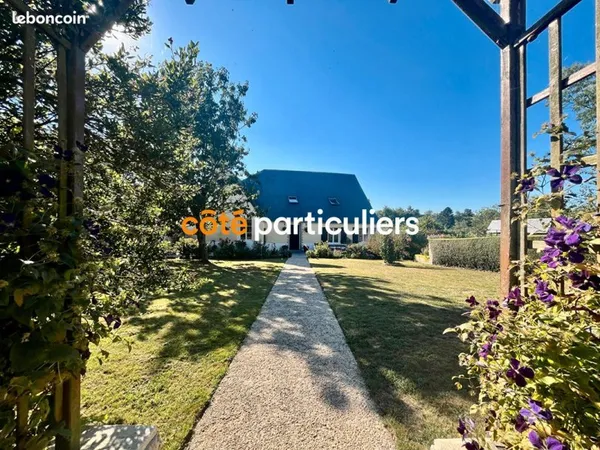Maison 9 pièces 222 m²