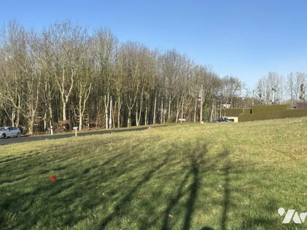 Terrain 966 m²