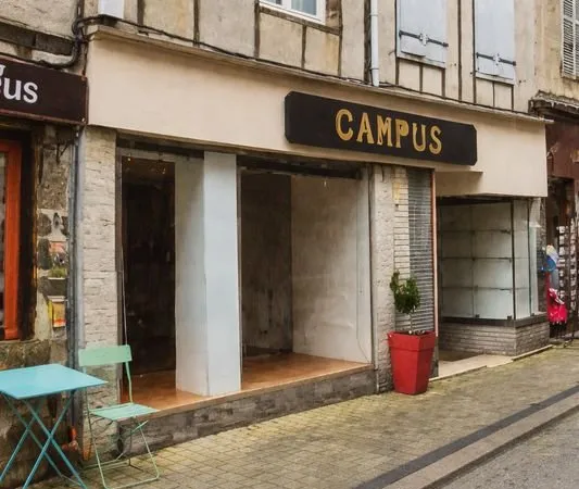 OPPORTUNITÉ INVESTISSEUR - MAISON DE VILLE 320 m² - FORT POTENTIEL - 55 000