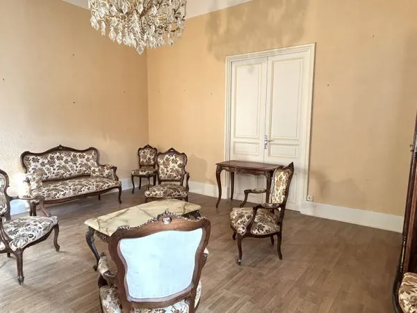 Appartement 5 pièces 255 m²