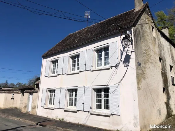 Maison 4 chambres avec plusieurs dépendances