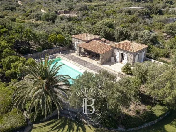 Villa 250 m²
