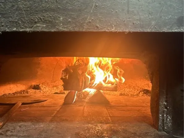 Pizzeria au feu de bois