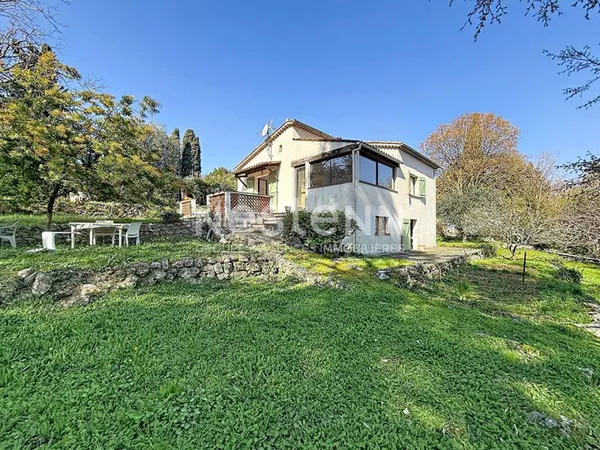 Maison Grasse 4 pièce(s)/ 1552 m2 de terrain/ Calme absolu/ Magnifique terrain