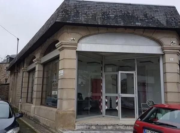 Local/bureau à vendre DINAN (22)