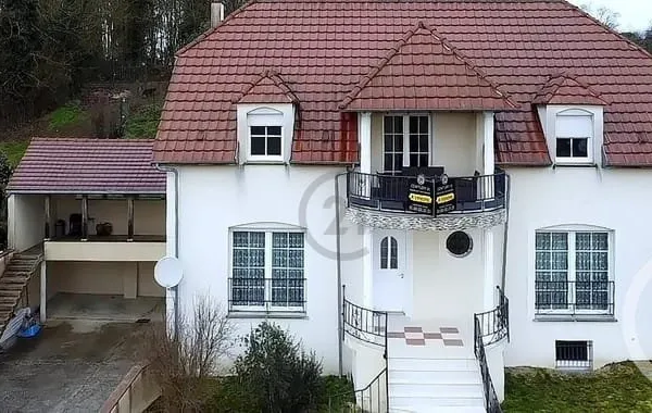 Maison 7 pièces 197 m²
