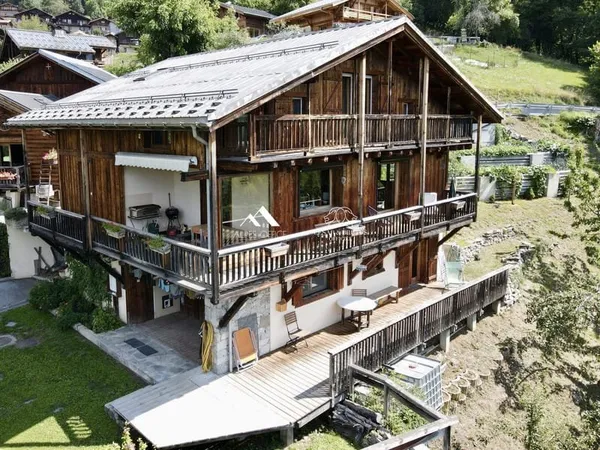 SERVOZ Coteau - Chalet 4 chambres, 6 pièces, appartement loca