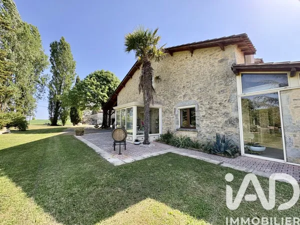 Maison 14 pièces 336 m²