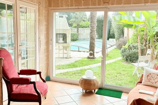 Maison 6 pièces 160 m²