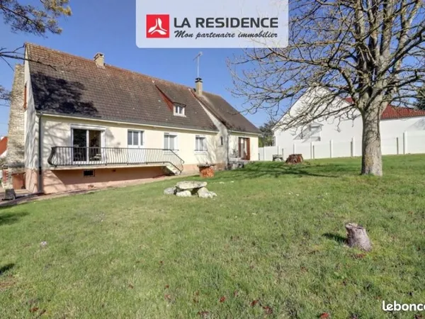 Maison 8 pièces 180 m²
