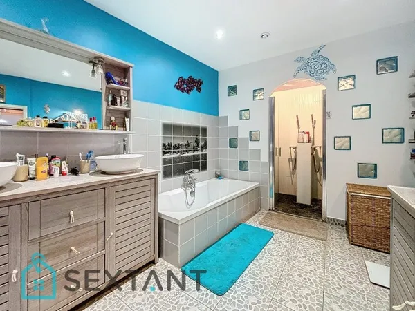 Maison 6 pièces 180 m²