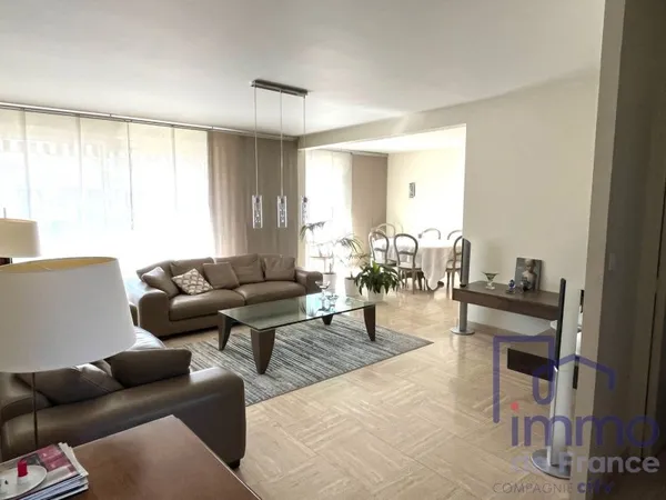 Appartement 5 pièces 120 m²