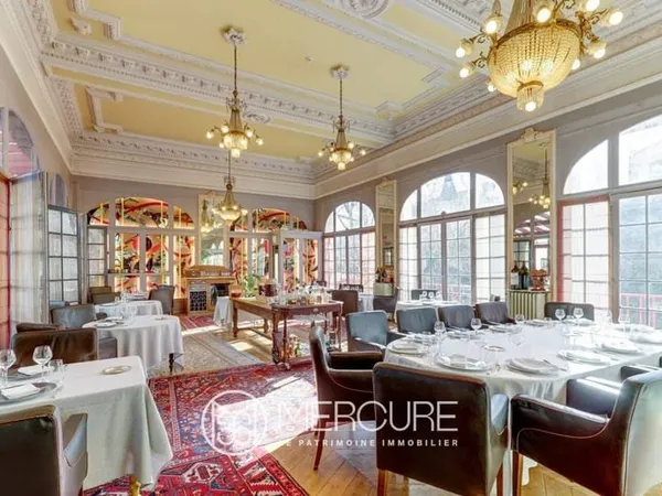 Boutique 760 m²