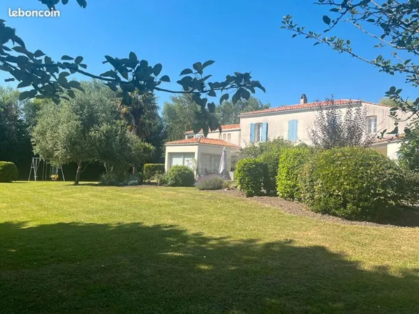 Propriété 8 pièces 250 m²