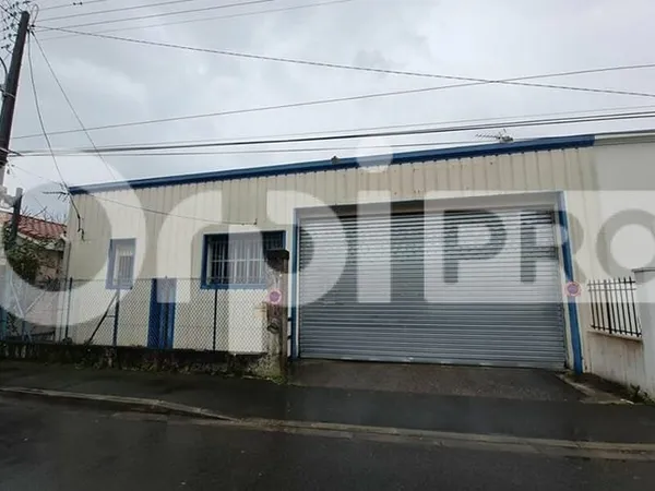 Local d'activité 1 pièce 404 m²