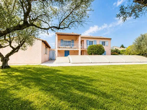 Maison 5 pièces 160 m²