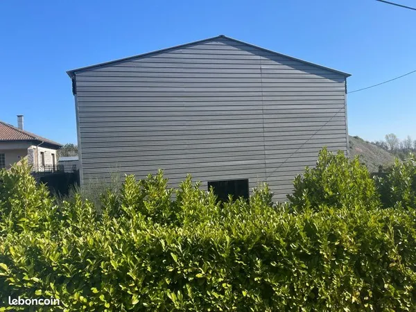 Local industriel ou commercial