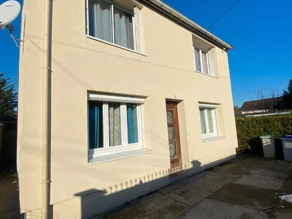 Maison 10 pièces 111 m²