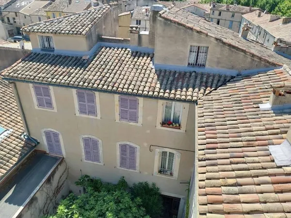 Maison 17 pièces 351 m²