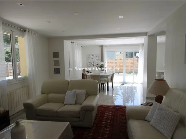 Maison avec 4 chambres et jardin