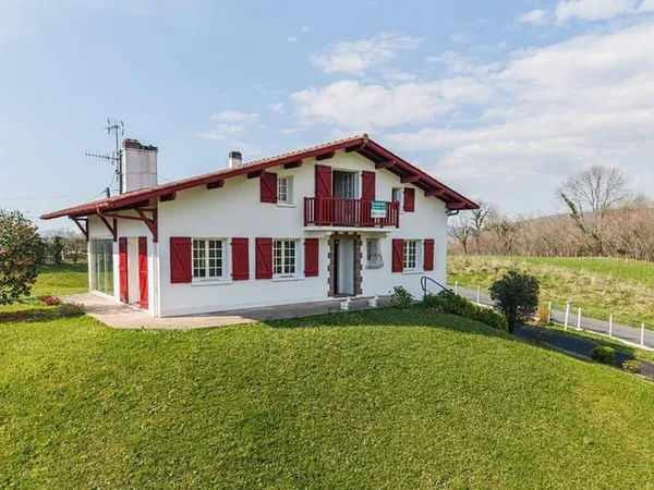 Maison 6 pièces 140 m²