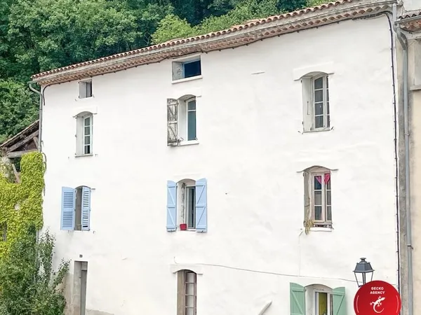 MAISON DE VILLAGE