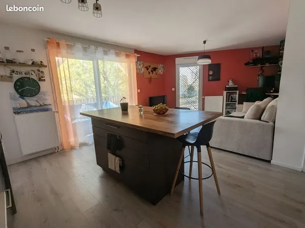 T3 Standing (2020) - 58m² + Terrasse 12m² - La Courrouze / Métro B