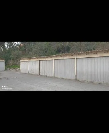 Parking 15 m²