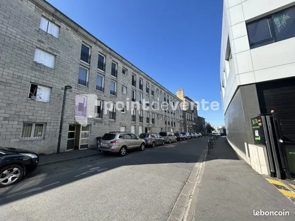 Local commercial 213 m²